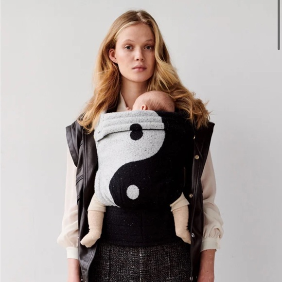 ******SOLD******
Artipoppe Yin Yang in Cashmere and Silk - Picture 2 of 4